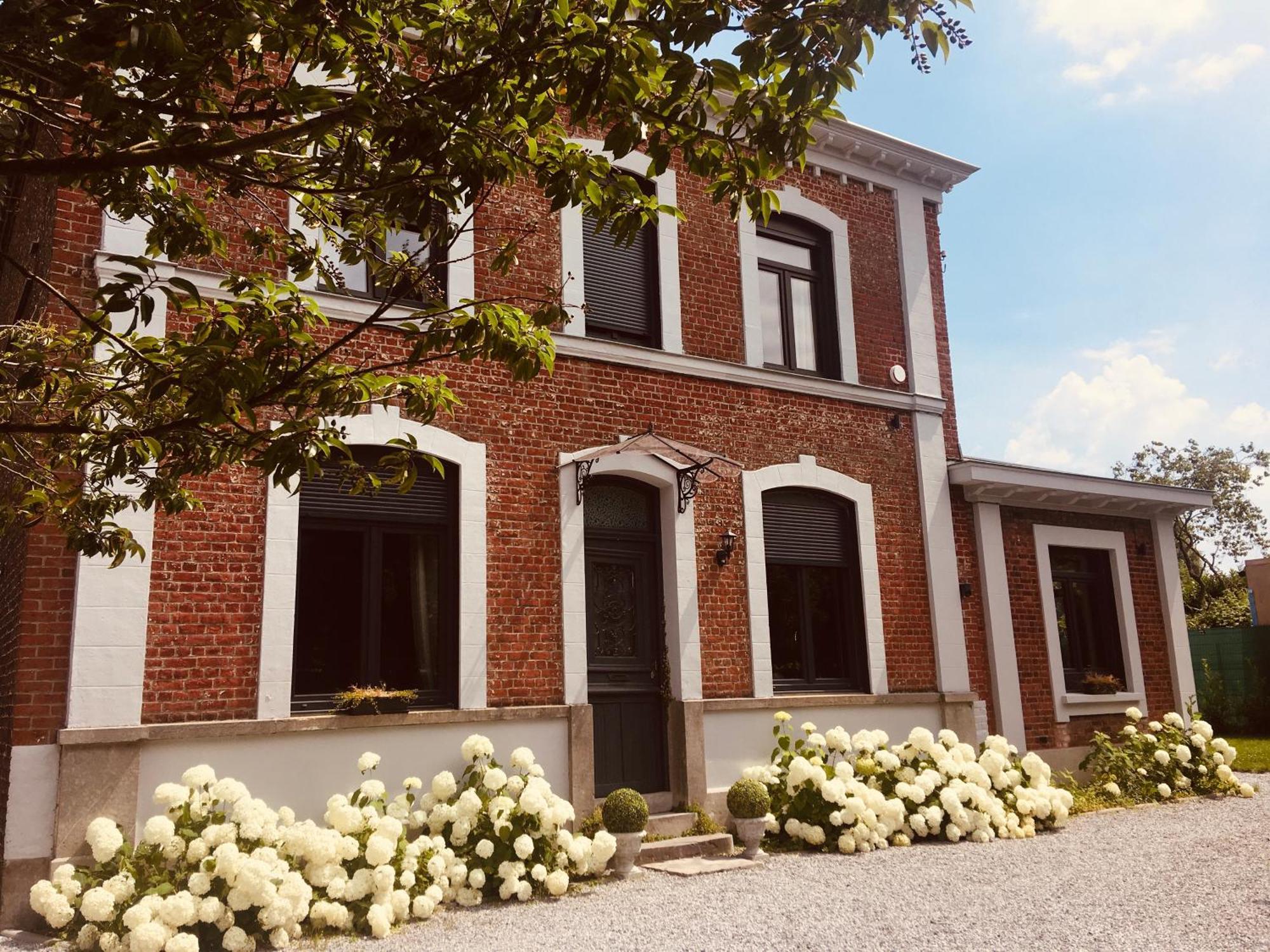 La Villa Des Roses - Suite & Spa Lys-lez-Lannoy Екстериор снимка